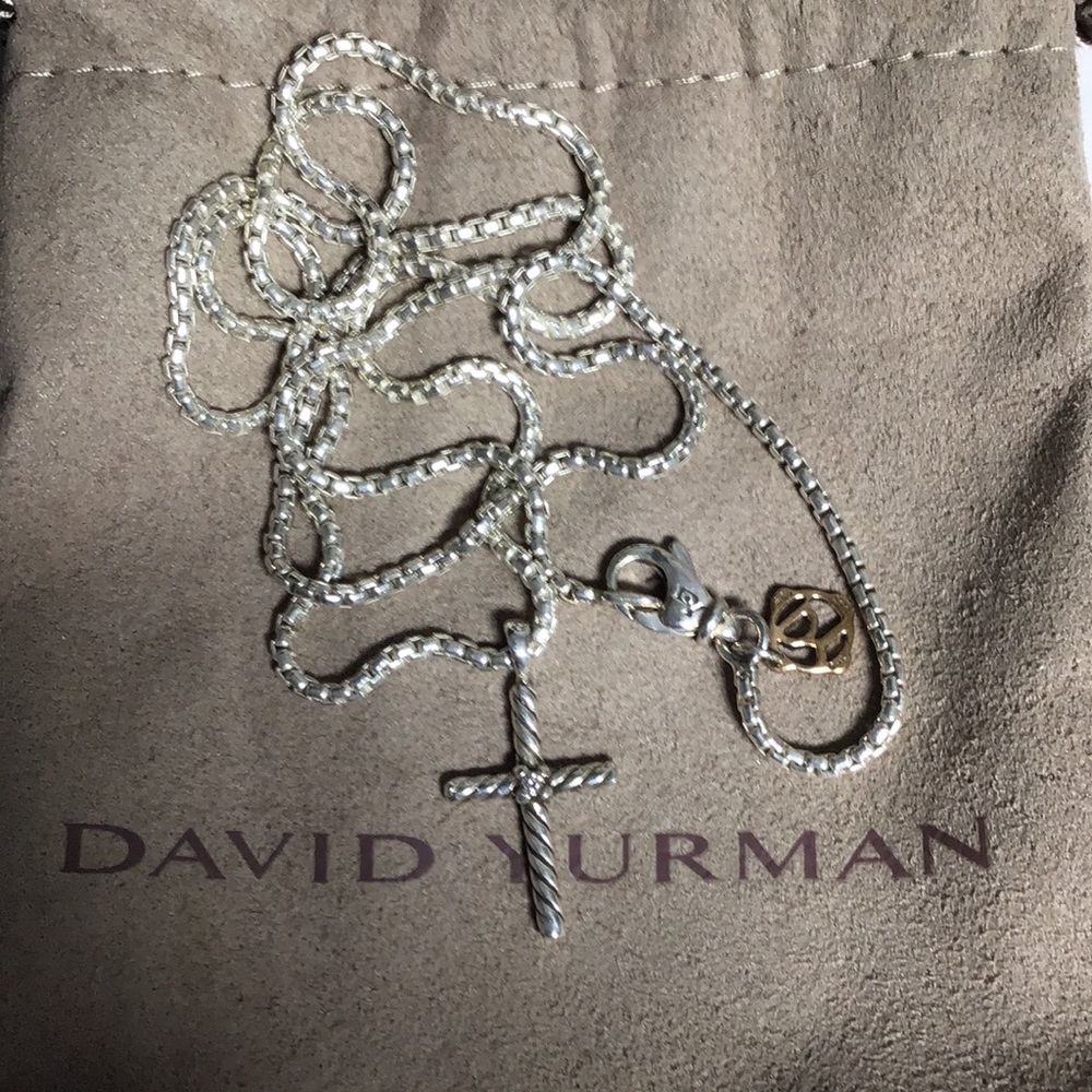 David yurman diamond cross necklace 24”